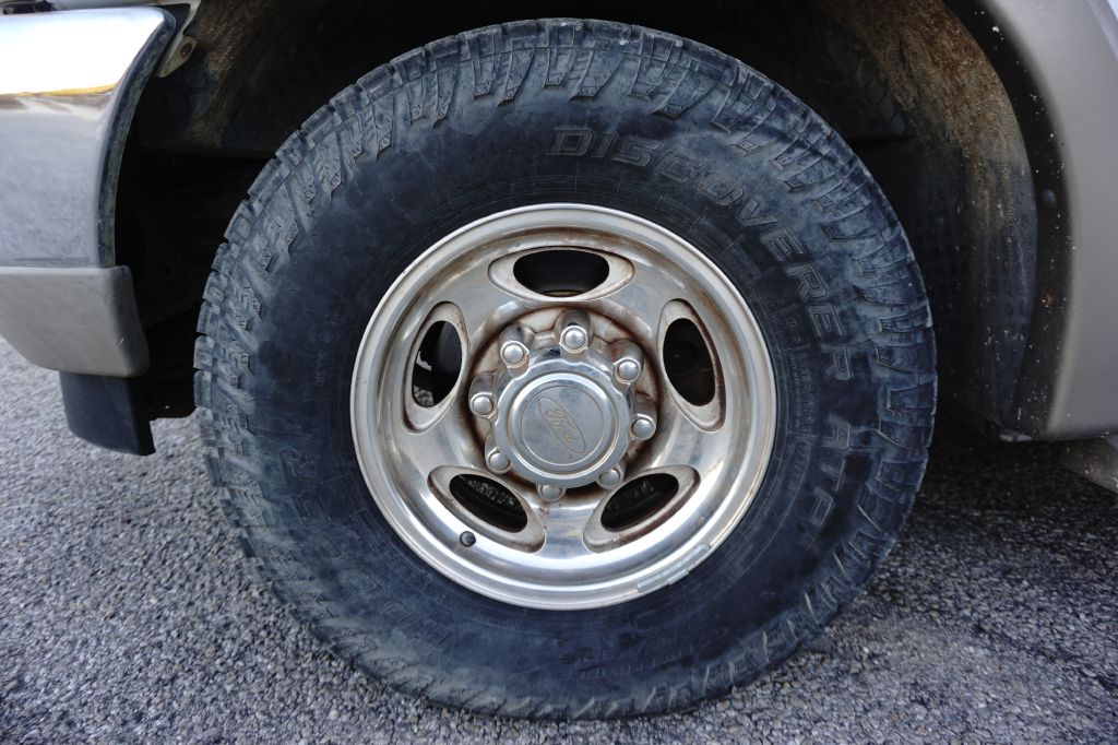 Photo 26 of this FORD EXCURSION