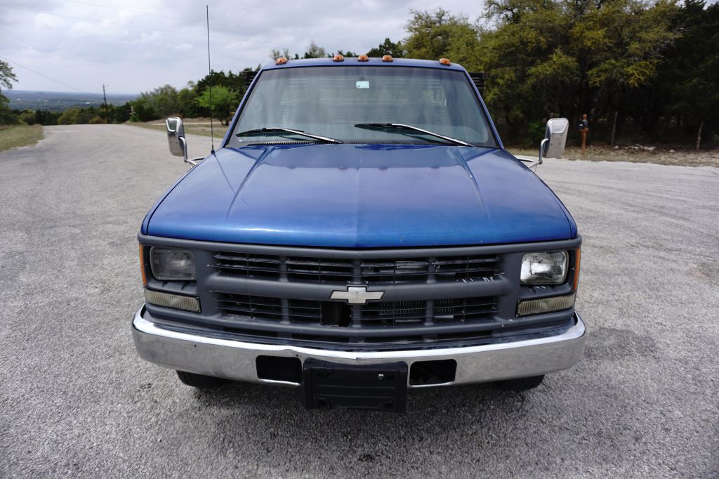 Photo 13 of this CHEVROLET C3500 DIESEL