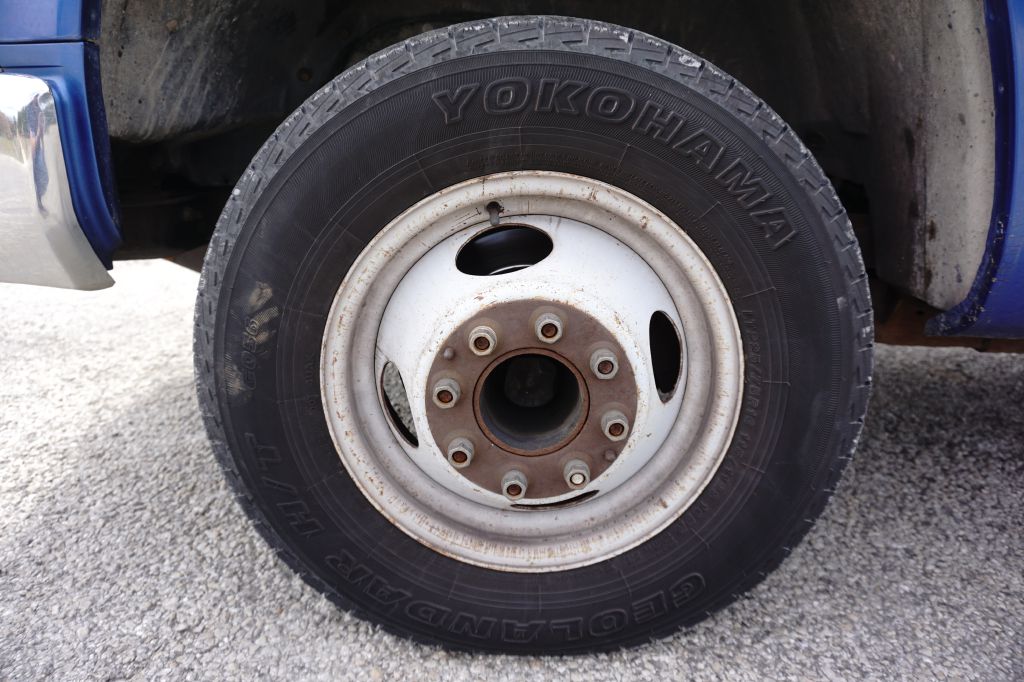 Photo 21 of this CHEVROLET C3500 DIESEL