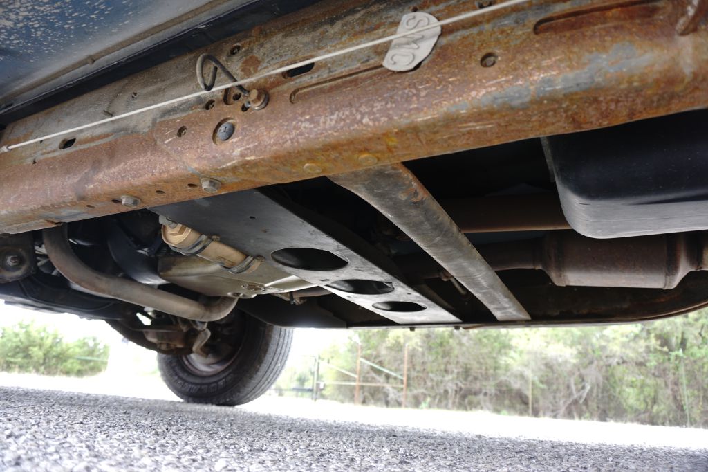 Photo 28 of this CHEVROLET C3500 DIESEL