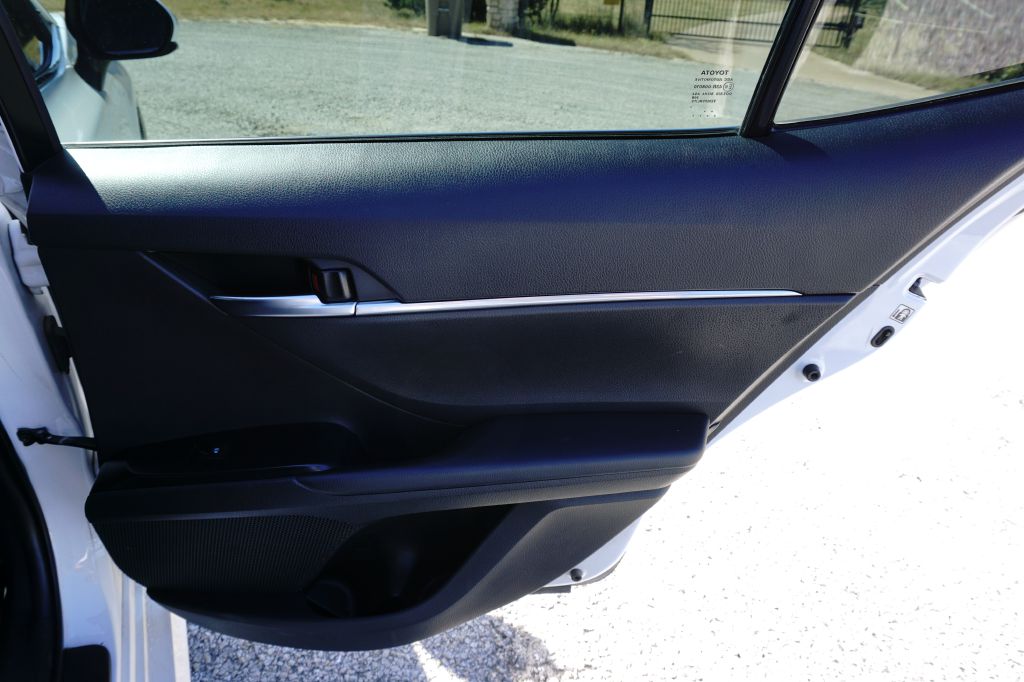 Photo 18 of this TOYOTA CAMRY