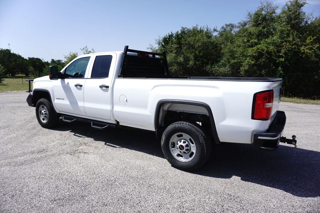 Photo 4 of this GMC SIERRA 2500HD