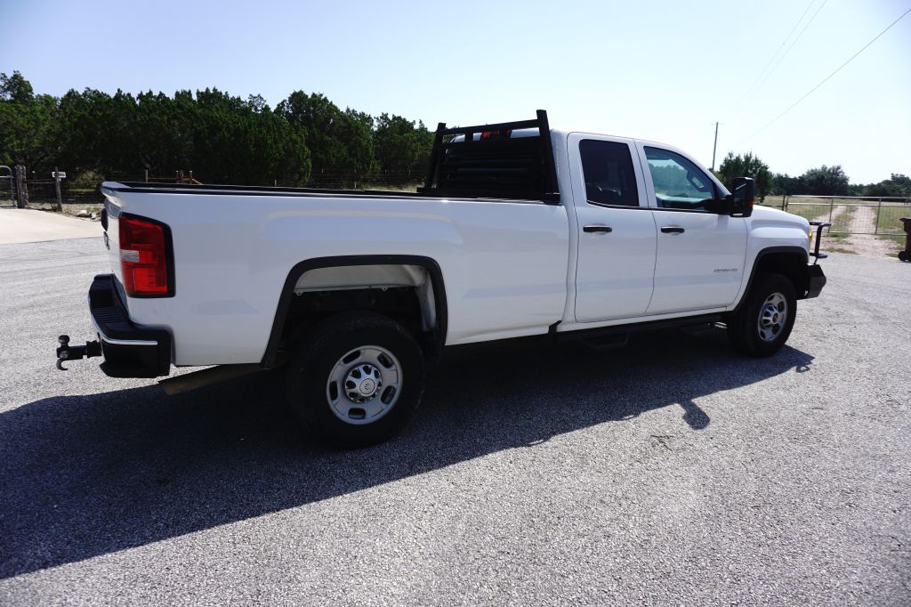 Photo 9 of this GMC SIERRA 2500HD
