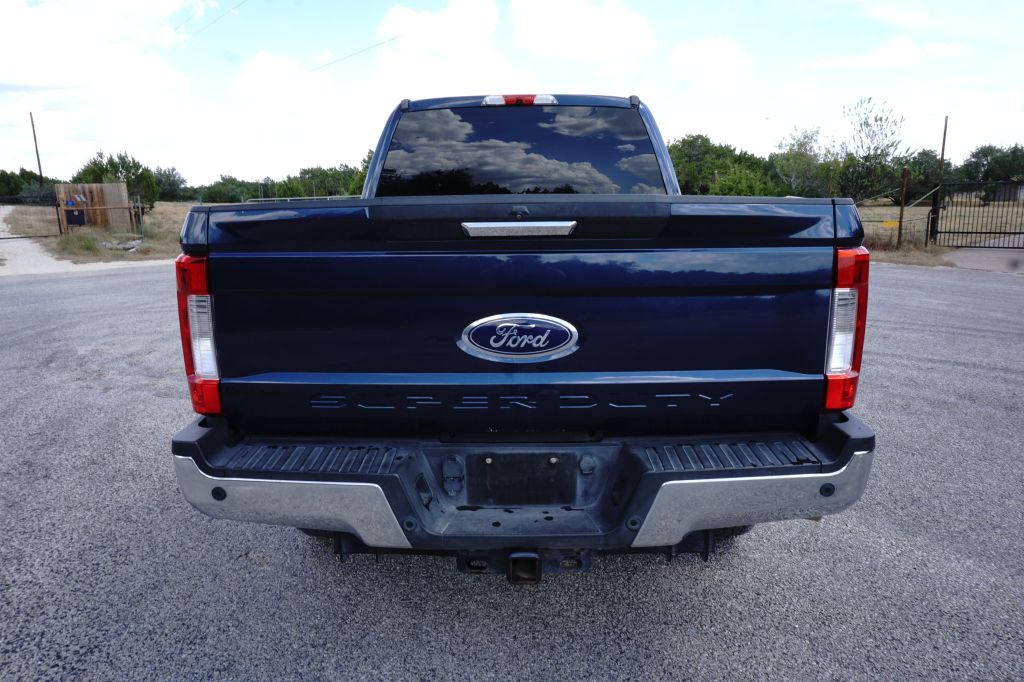 Photo 6 of this FORD F-250 SUPER DUT