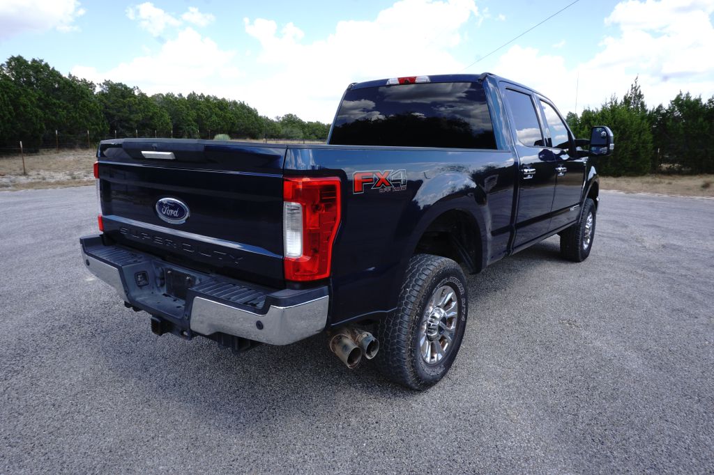 Photo 8 of this FORD F-250 SUPER DUT