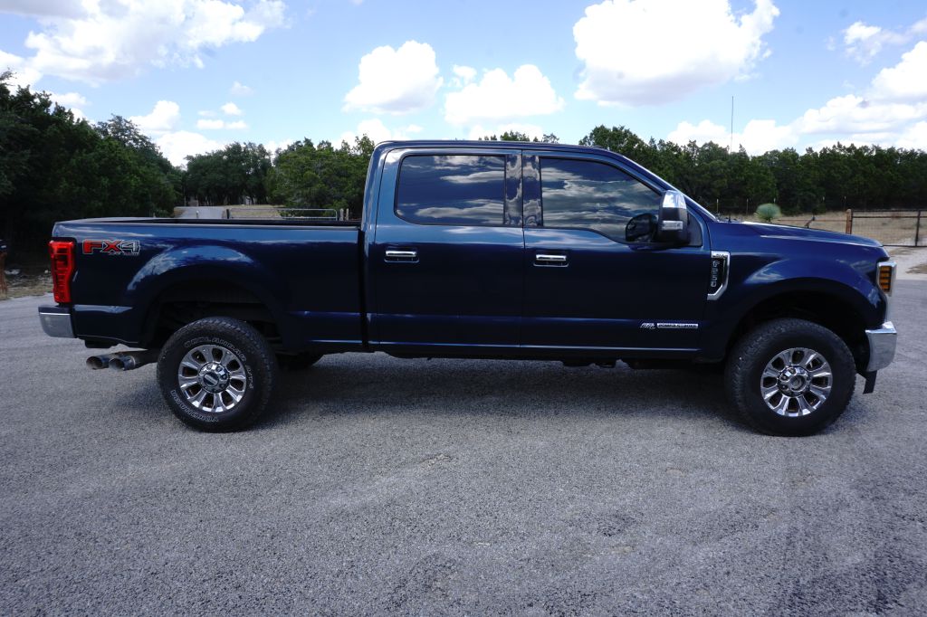 Photo 10 of this FORD F-250 SUPER DUT