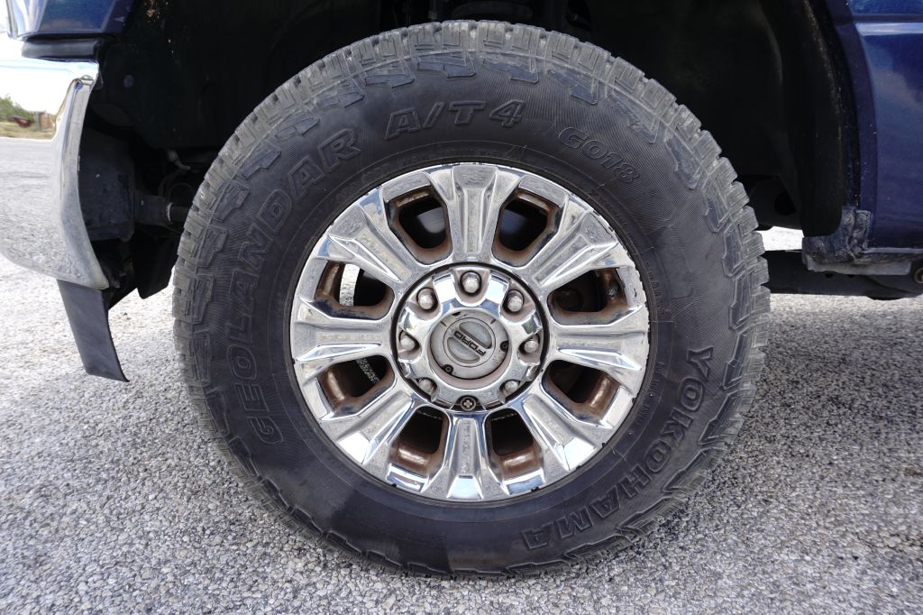 Photo 28 of this FORD F-250 SUPER DUT