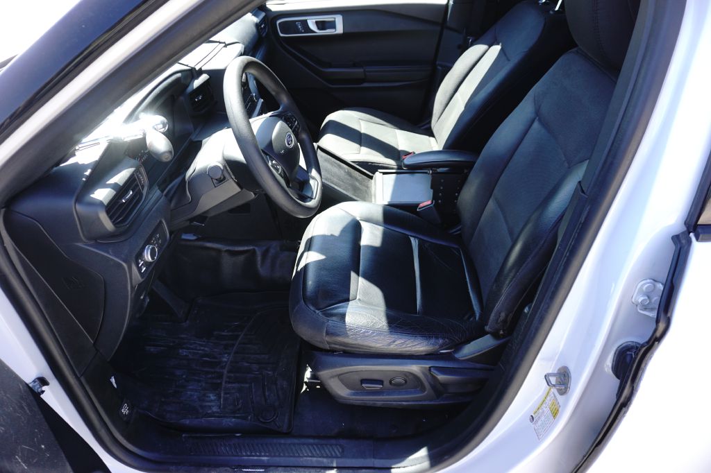 Photo 14 of this FORD EXPLORER