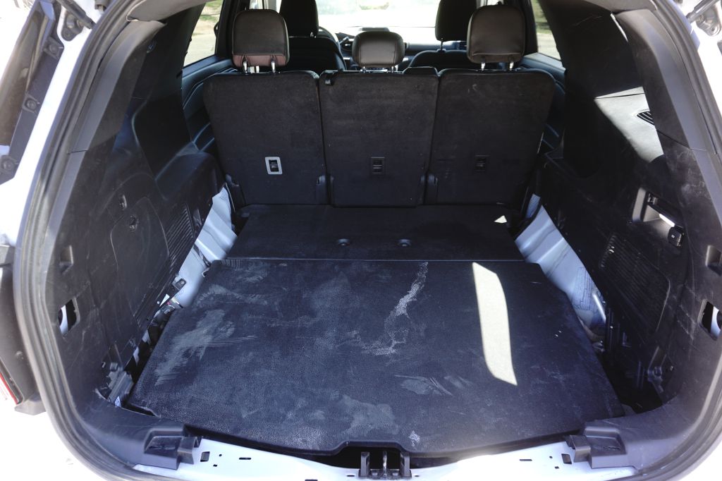 Photo 17 of this FORD EXPLORER