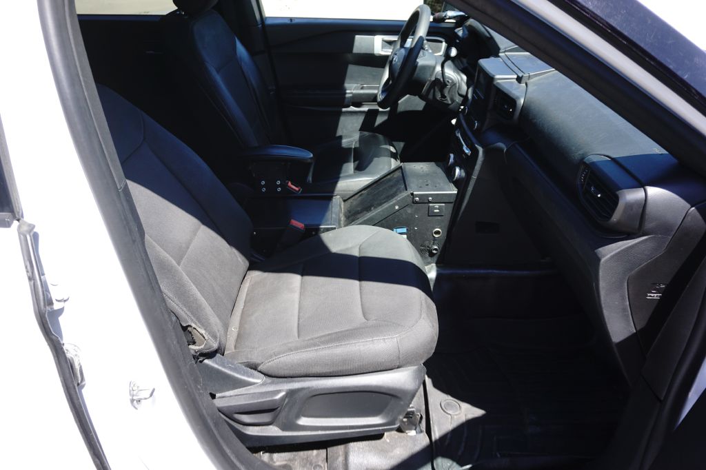 Photo 21 of this FORD EXPLORER