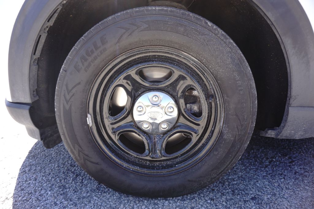 Photo 28 of this FORD EXPLORER