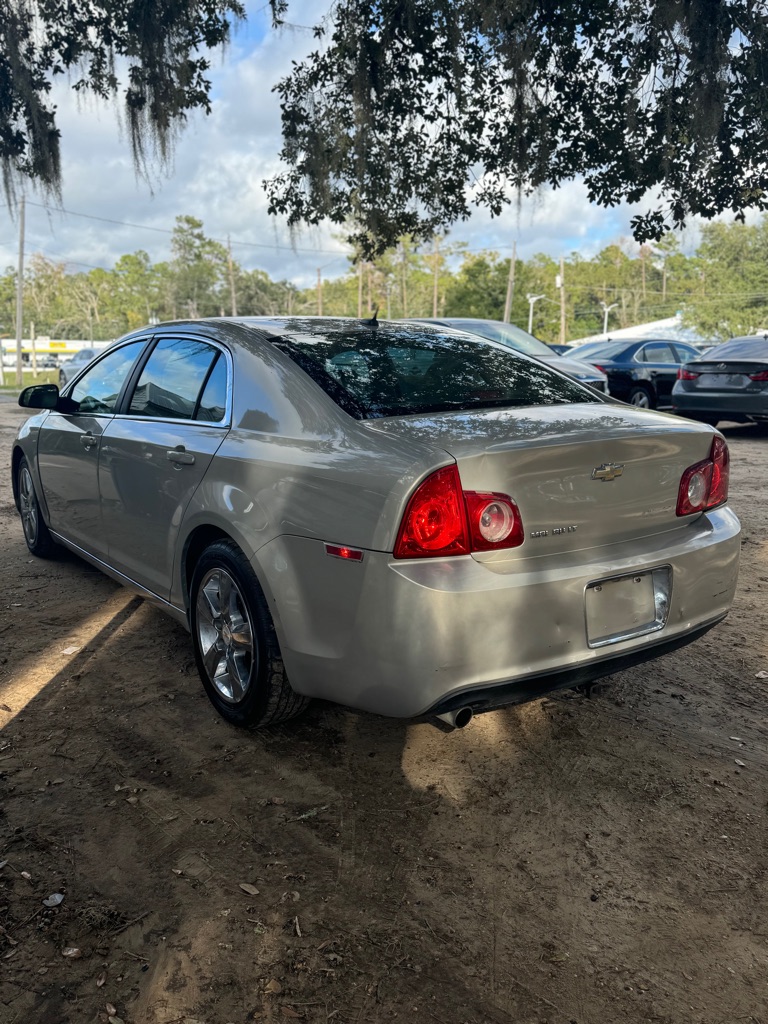 Photo 6 of this CHEVROLET MALIBU