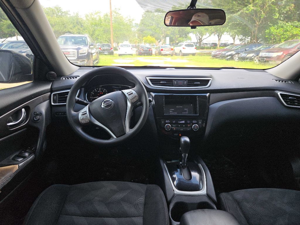 Photo 12 of this NISSAN ROGUE