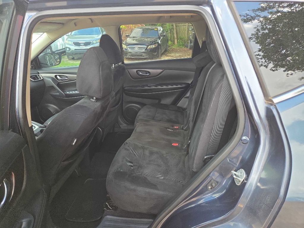 Photo 8 of this NISSAN ROGUE