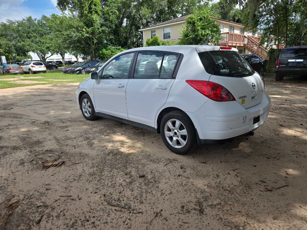 Photo 3 of this NISSAN VERSA