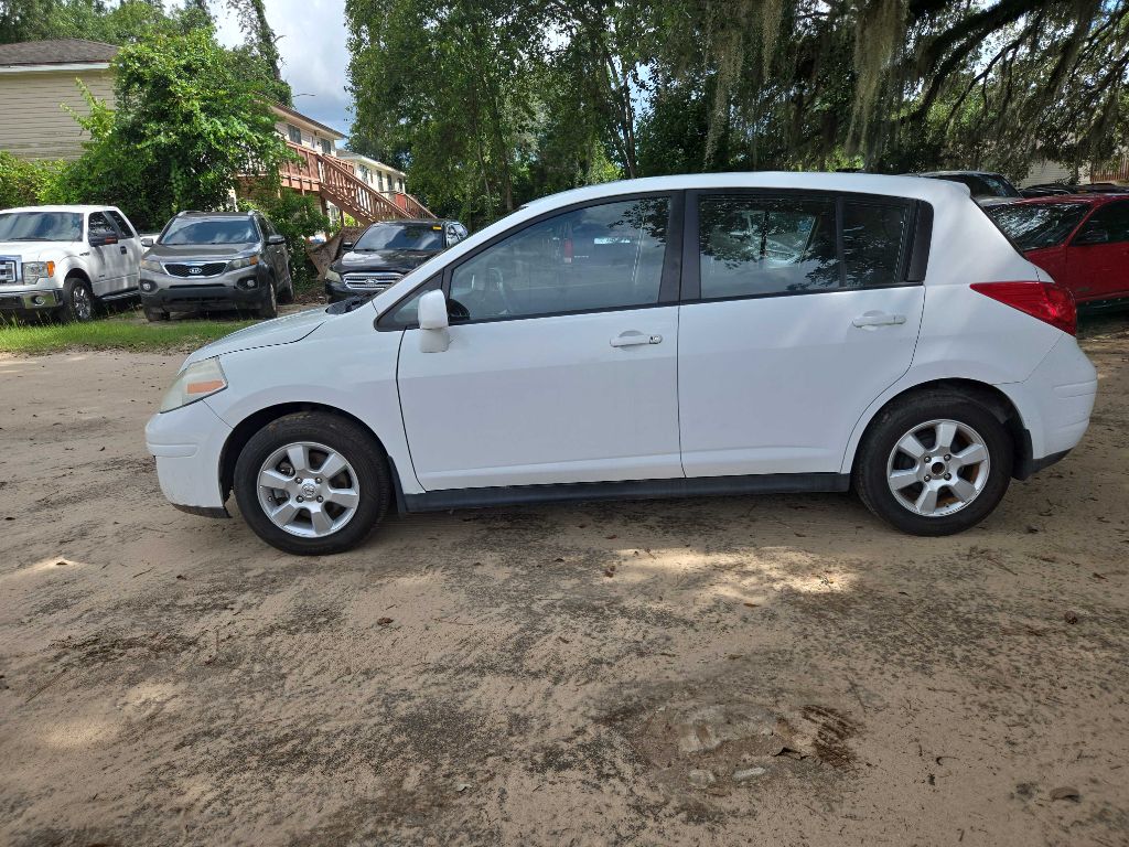 Photo 5 of this NISSAN VERSA