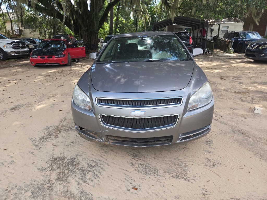 Photo 8 of this CHEVROLET MALIBU