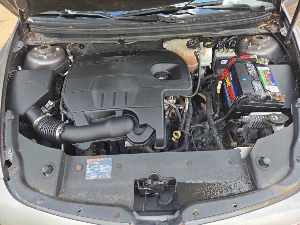 Photo 12 of this CHEVROLET MALIBU