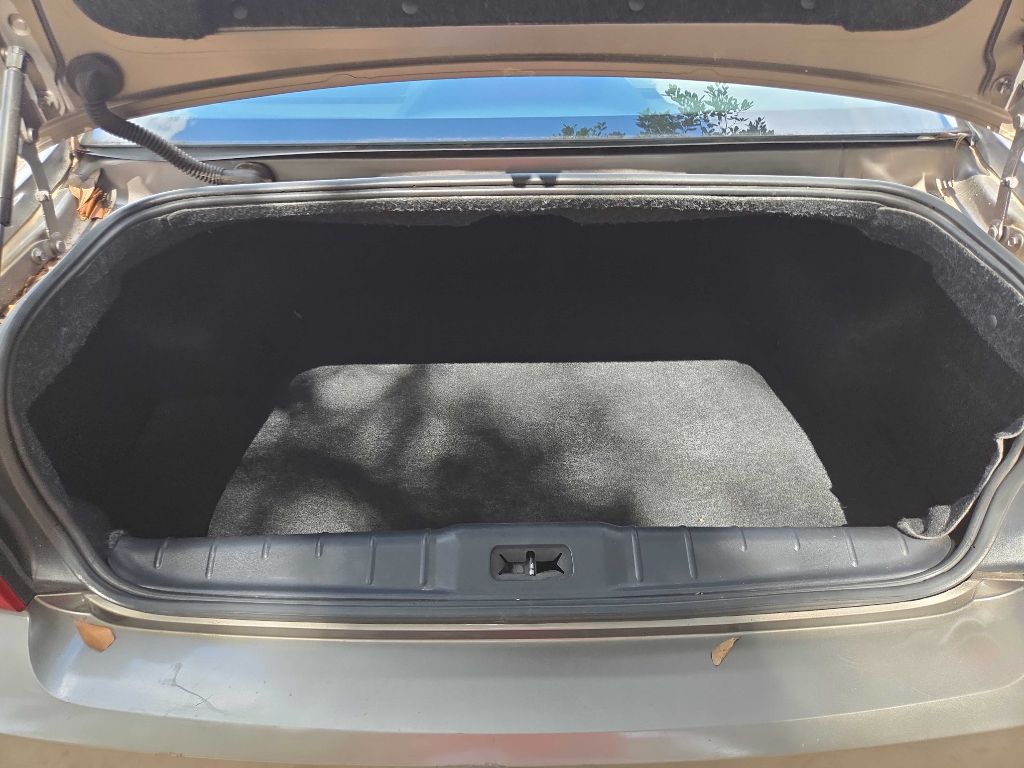 Photo 11 of this CHEVROLET MALIBU
