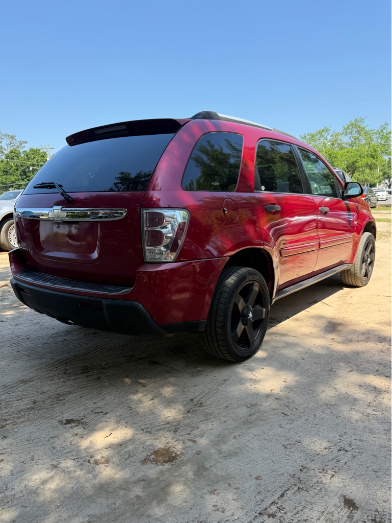 Photo 4 of this CHEVROLET EQUINOX