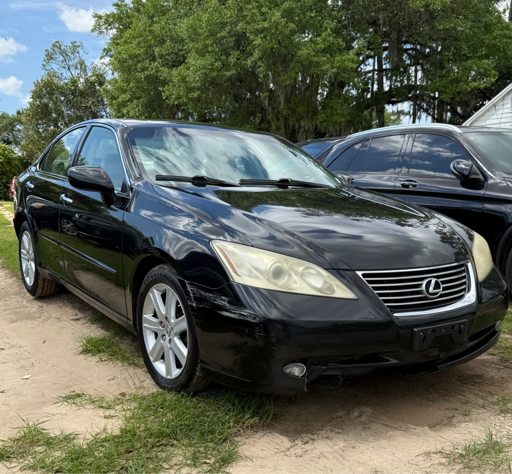 Photo 2 of this LEXUS ES
