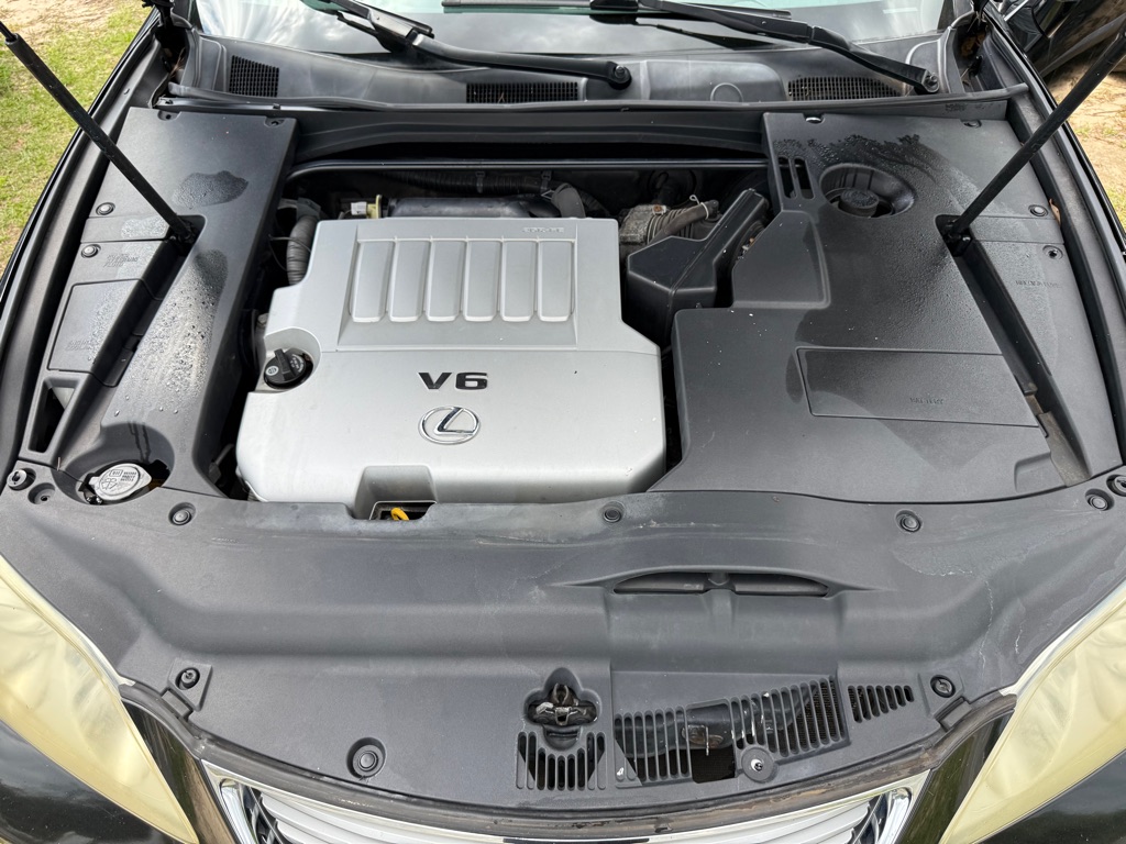 Photo 9 of this LEXUS ES
