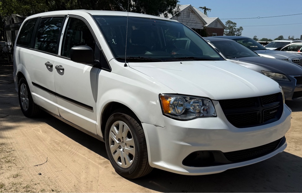 Photo 3 of this DODGE GRAND CARAVAN