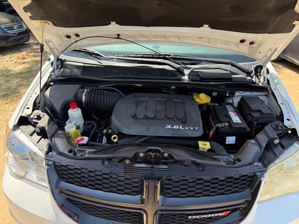 Photo 12 of this DODGE GRAND CARAVAN