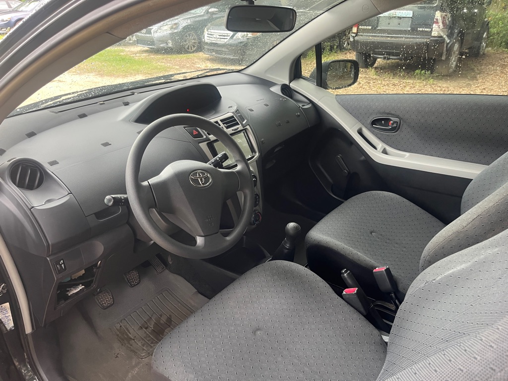 Photo 9 of this TOYOTA YARIS