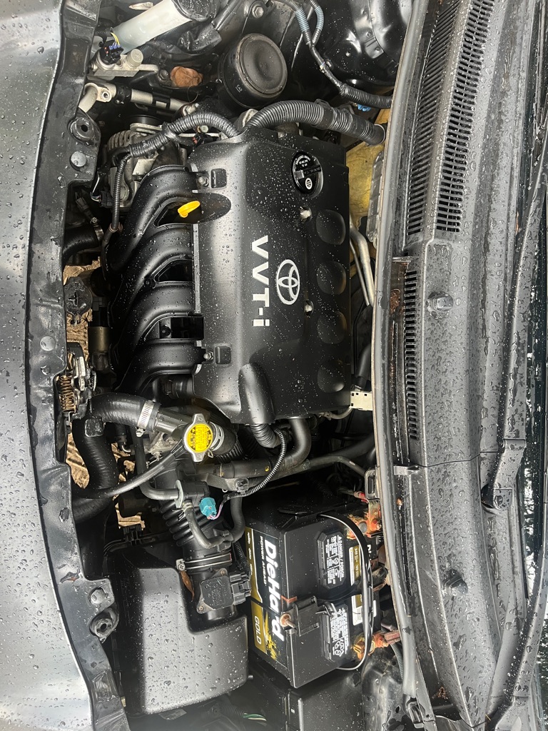Photo 14 of this TOYOTA YARIS