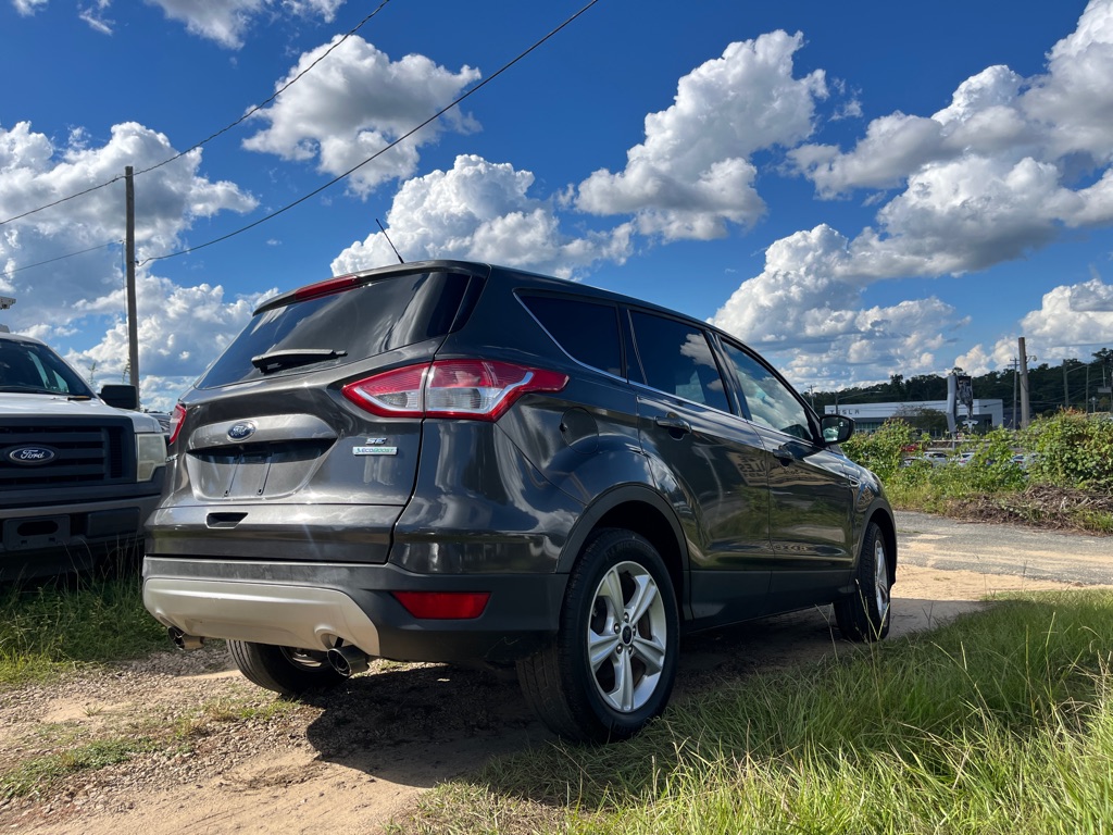 Photo 7 of this FORD ESCAPE