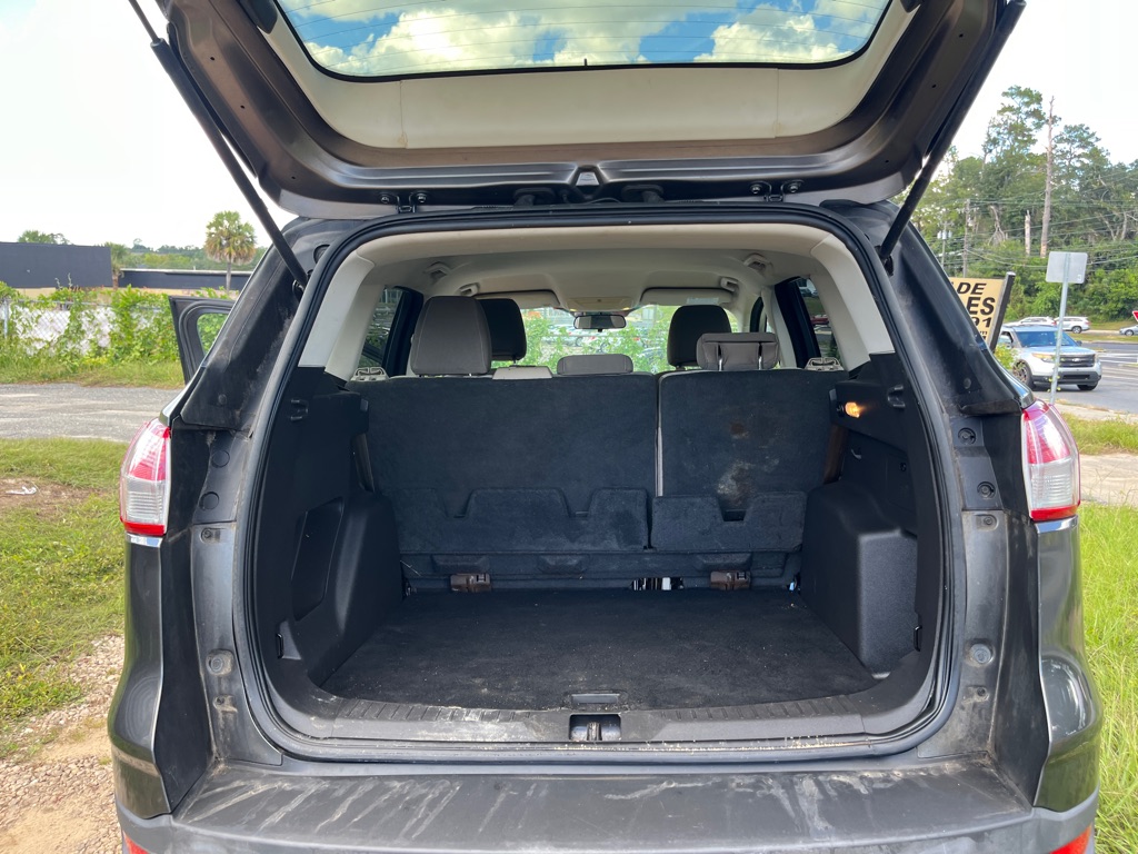 Photo 13 of this FORD ESCAPE