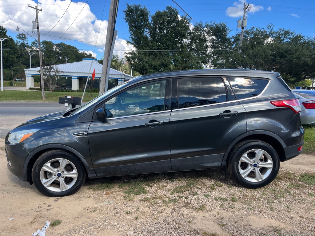 Photo 4 of this FORD ESCAPE