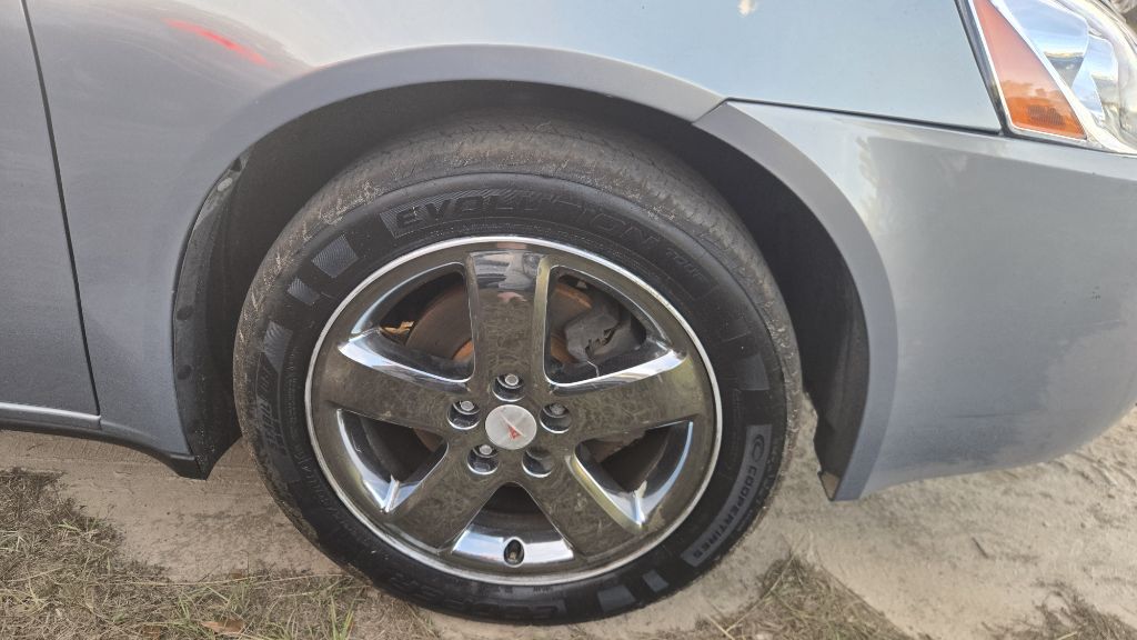 Photo 3 of this PONTIAC G6