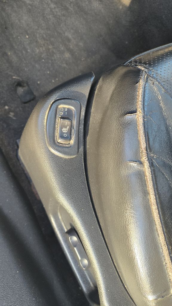 Photo 9 of this PONTIAC G6