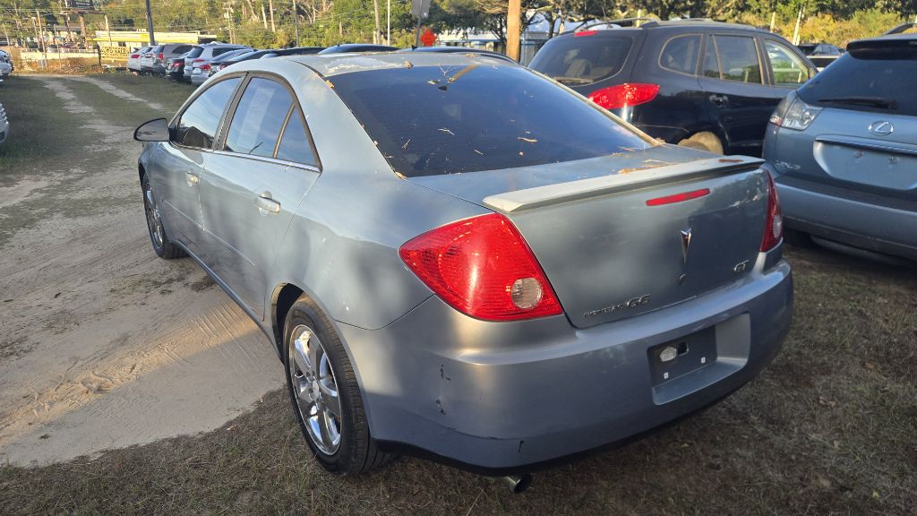 Photo 7 of this PONTIAC G6