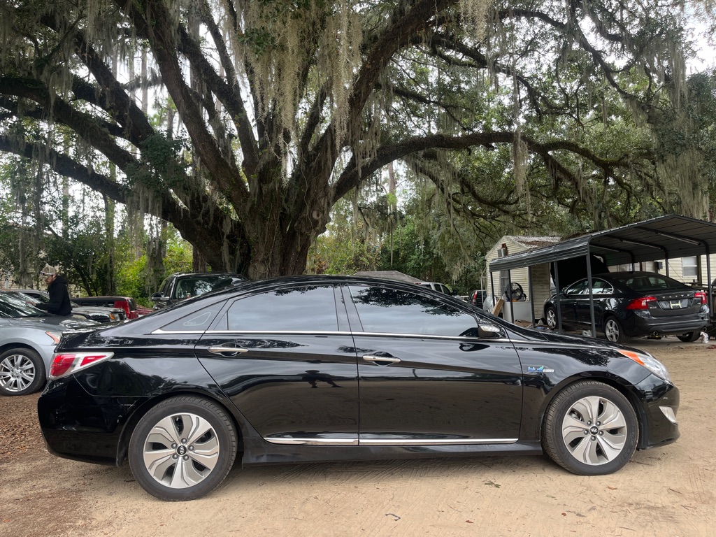 Photo 8 of this HYUNDAI SONATA
