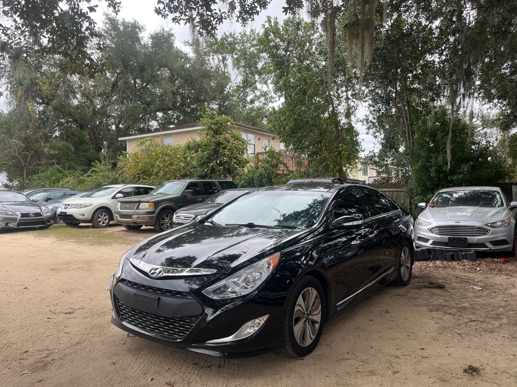 Photo 3 of this HYUNDAI SONATA