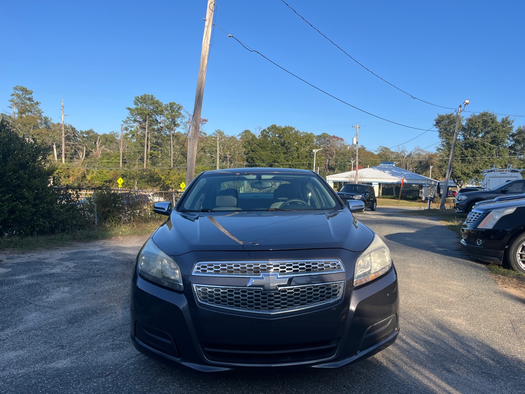 Photo 2 of this CHEVROLET MALIBU