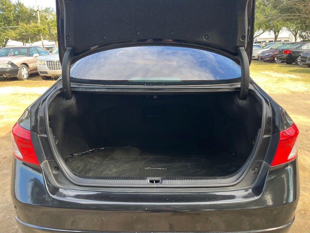 Photo 12 of this LEXUS ES
