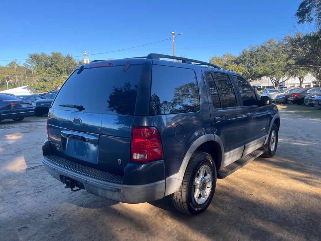 Photo 7 of this FORD EXPLORER