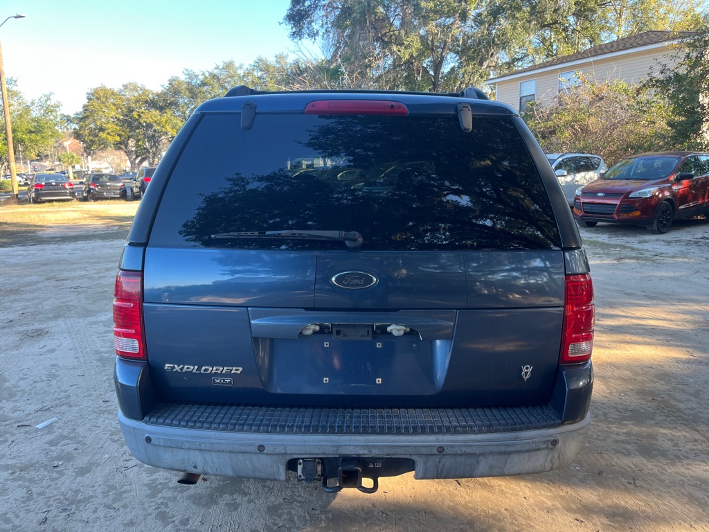 Photo 6 of this FORD EXPLORER