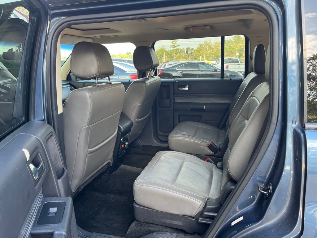 Photo 10 of this FORD FLEX