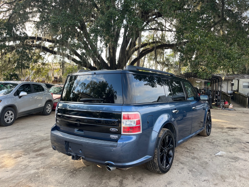 Photo 7 of this FORD FLEX