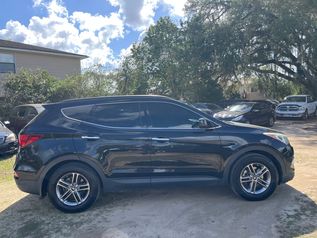 Photo 8 of this HYUNDAI SANTA FE SPORT