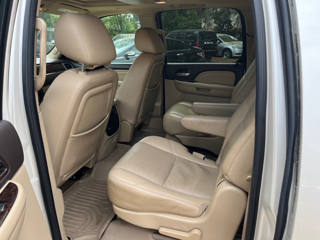 Photo 10 of this GMC YUKON XL