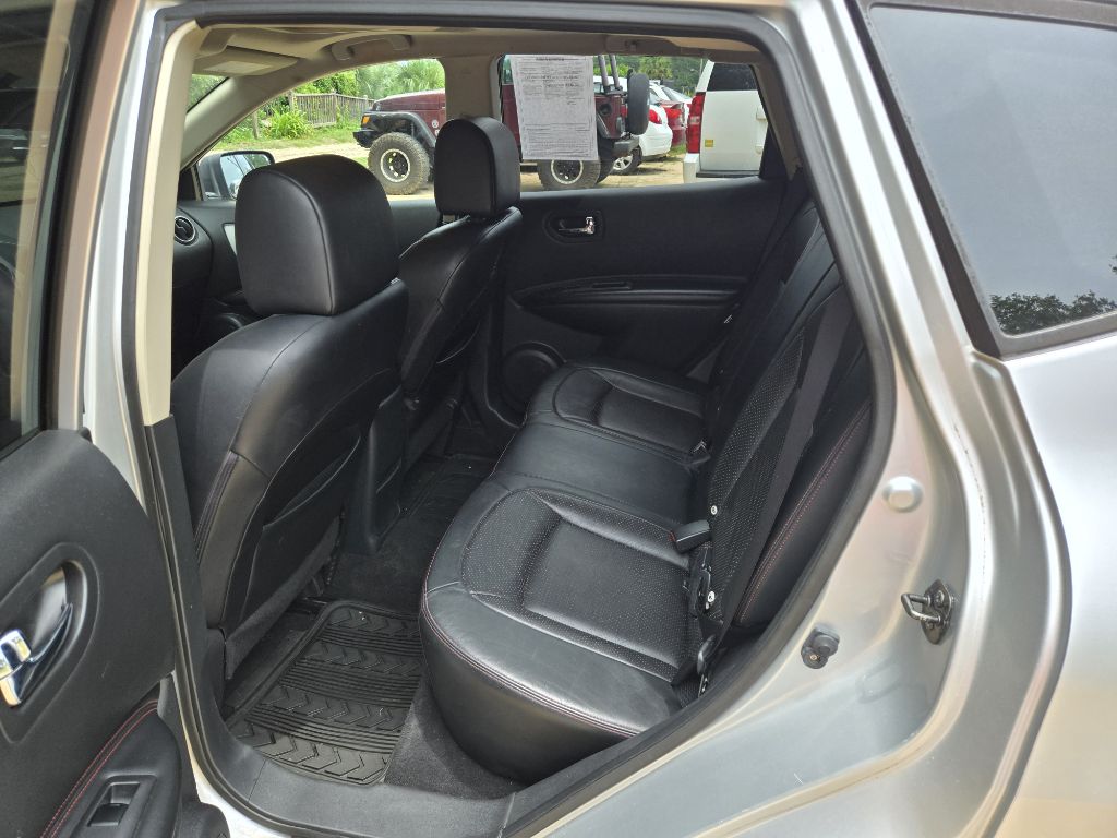 Photo 10 of this NISSAN ROGUE