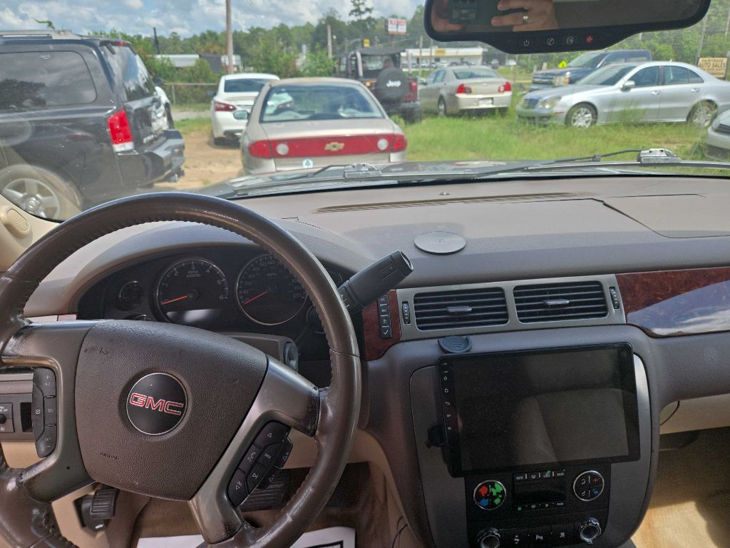 Photo 9 of this GMC YUKON XL
