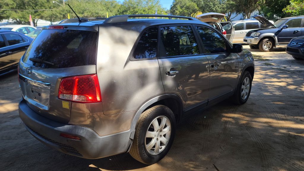 Photo 3 of this KIA SORENTO