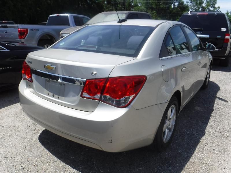 Photo 2 of this CHEVROLET CRUZE